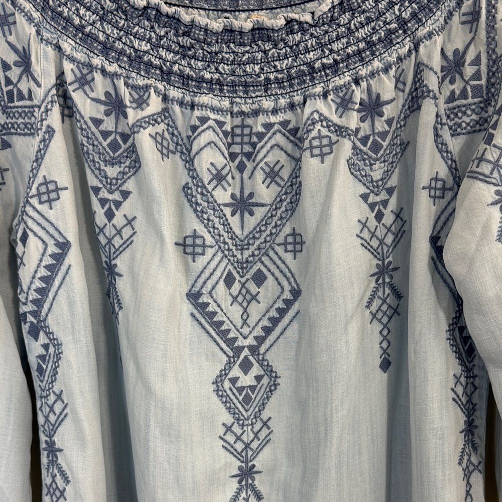 Reba Off the Shoulder Embroidered Women's Chambray Top size XL Southwestern Boho - Picture 3 of 10